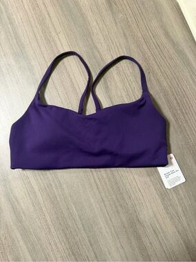 NWT lululemon Wunder Train Strappy Racer Bra
*Light Support, A/B Cup